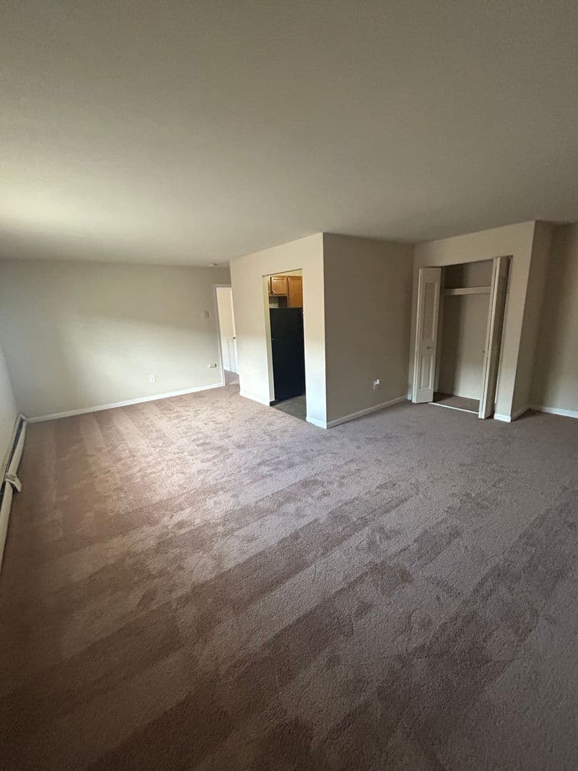 NORWOOD Apartment: 60 WEST WINONA AVENUE