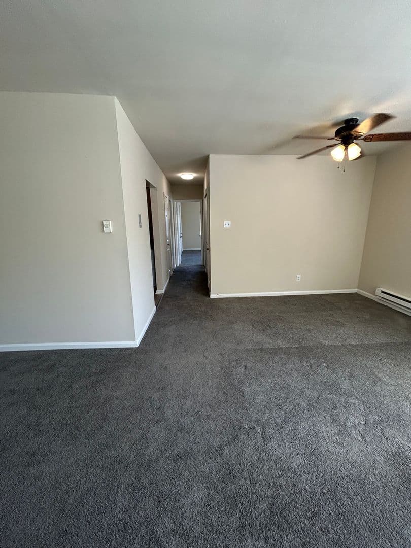 GLENOLDEN Apartment: 100 OAK AVE
