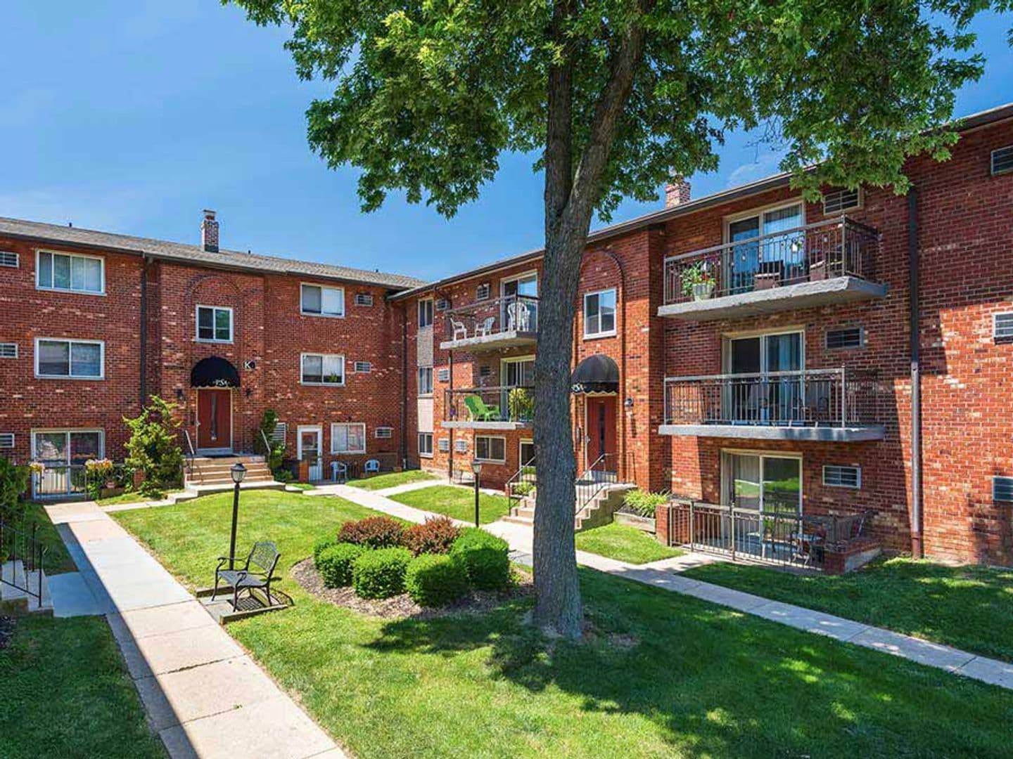 Secane Apartment: 640 South Avenue