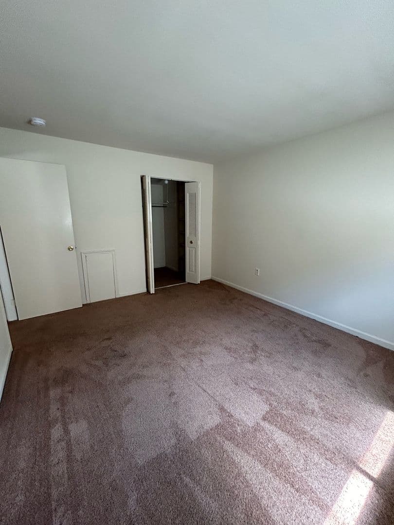 NORWOOD Apartment: 60 WEST WINONA AVENUE