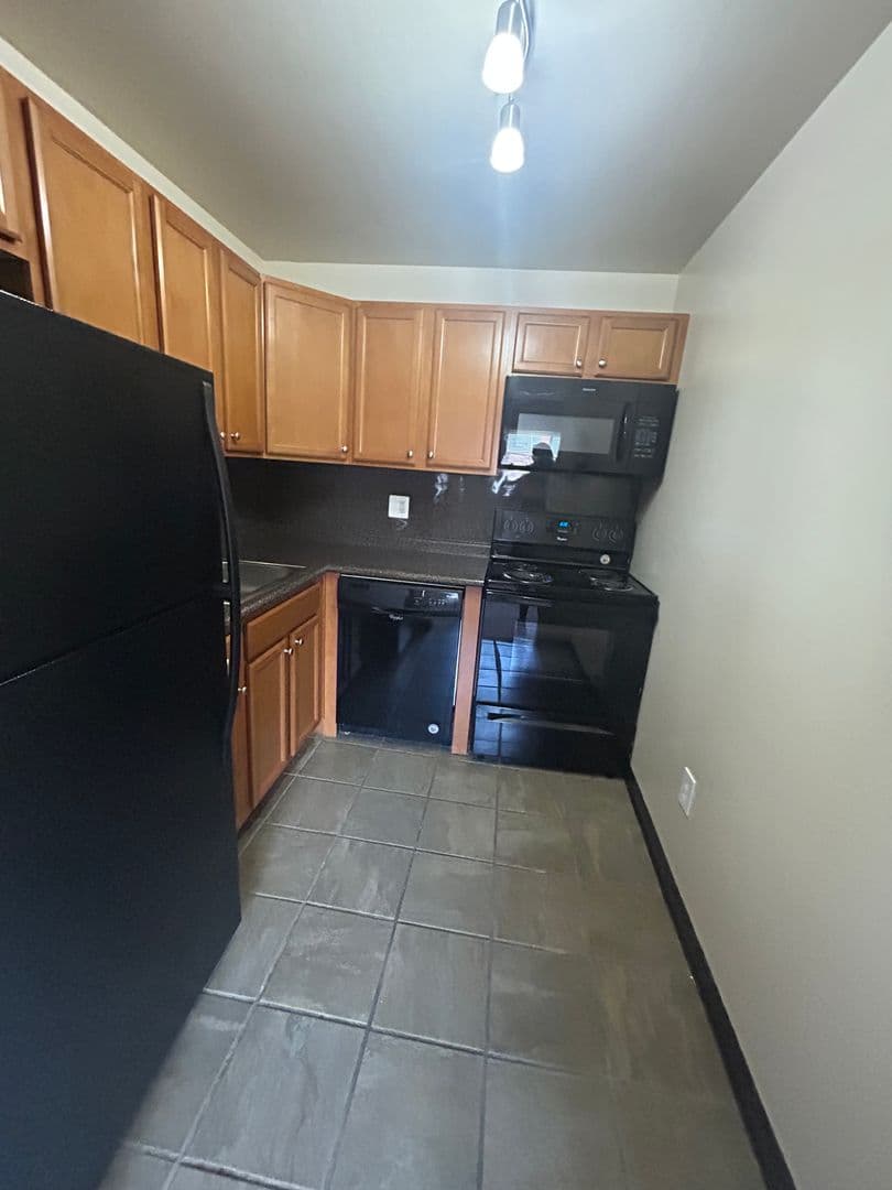 NORWOOD Apartment: 60 WEST WINONA AVENUE