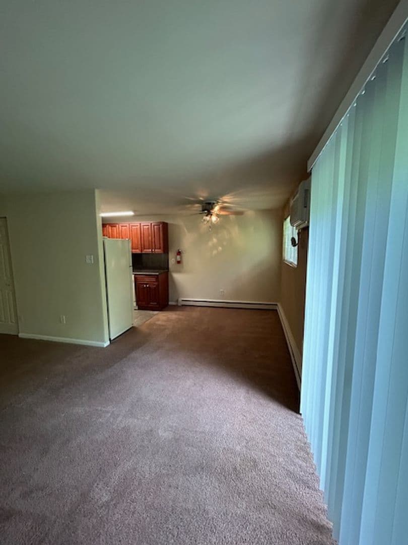 Morton Apartment: 8 Amosland Road