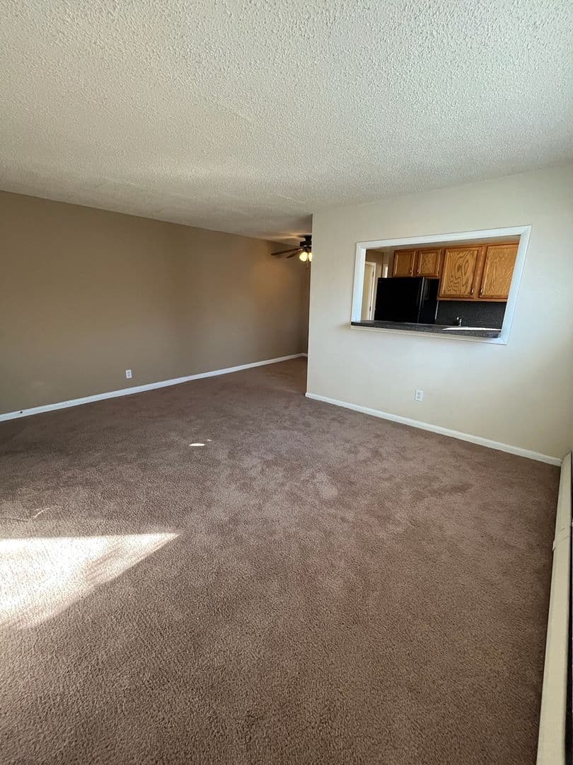 Secane Apartment: 640 South Avenue