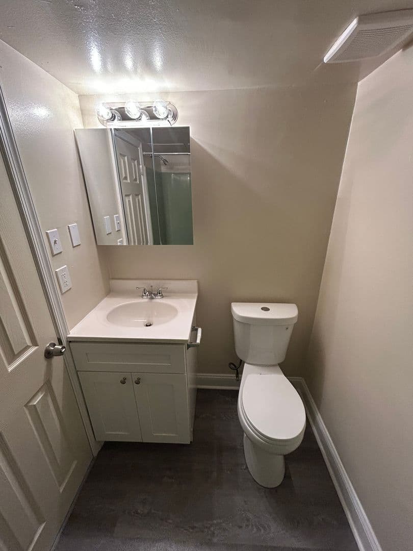 GLENOLDEN Apartment: 100 OAK AVE
