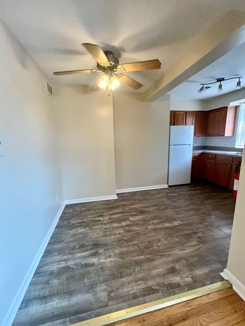 PROSPECT PARK Apartment: 701 LINCOLN AVE