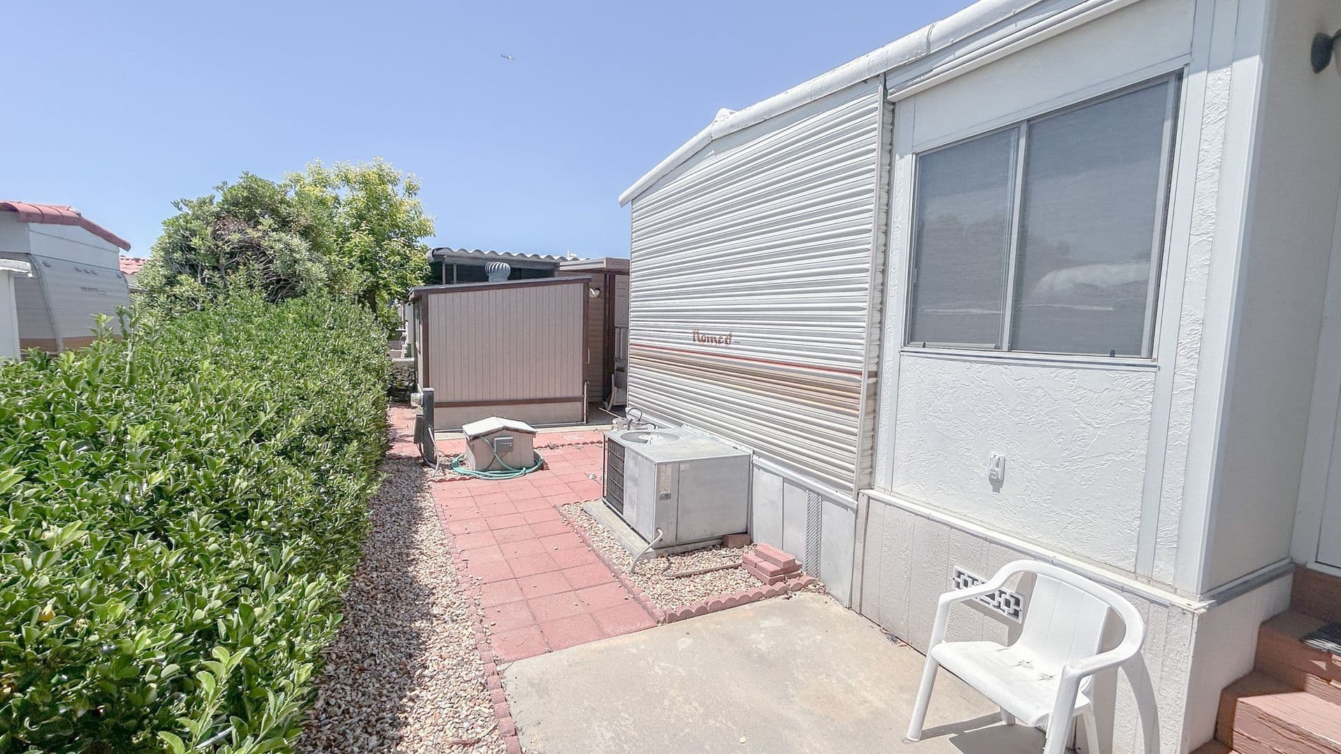 San Jacinto Apartment: 1389 Sierra Dr