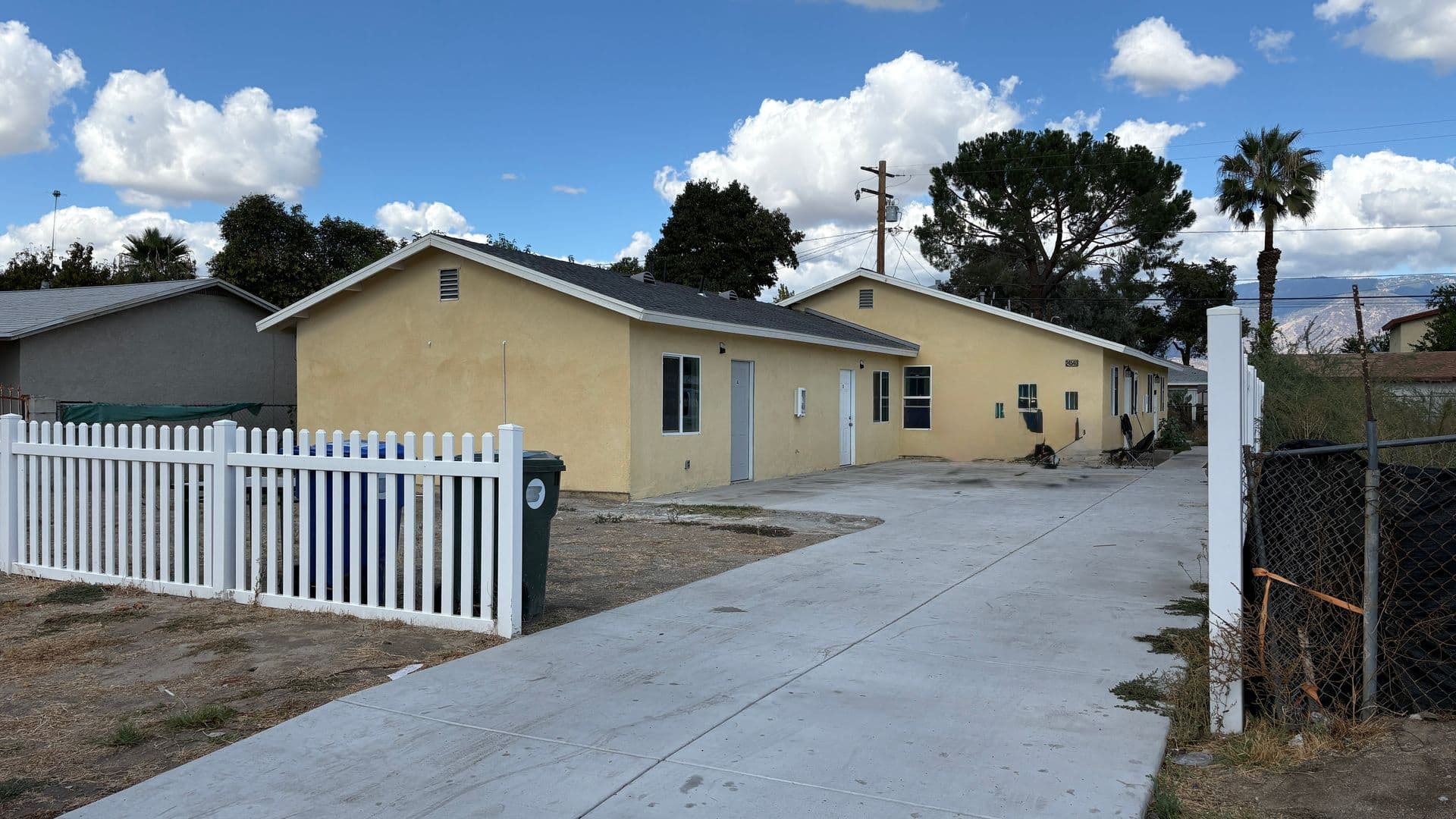San Bernardino Apartment: 24540 4th St