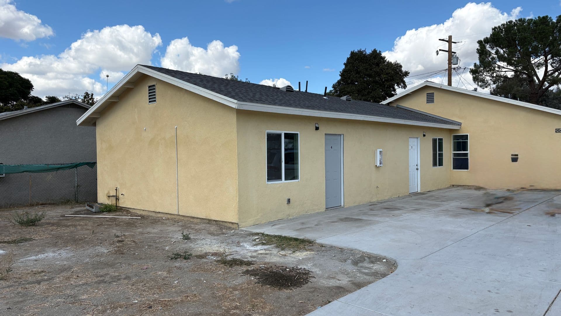 San Bernardino Apartment: 24540 4th St