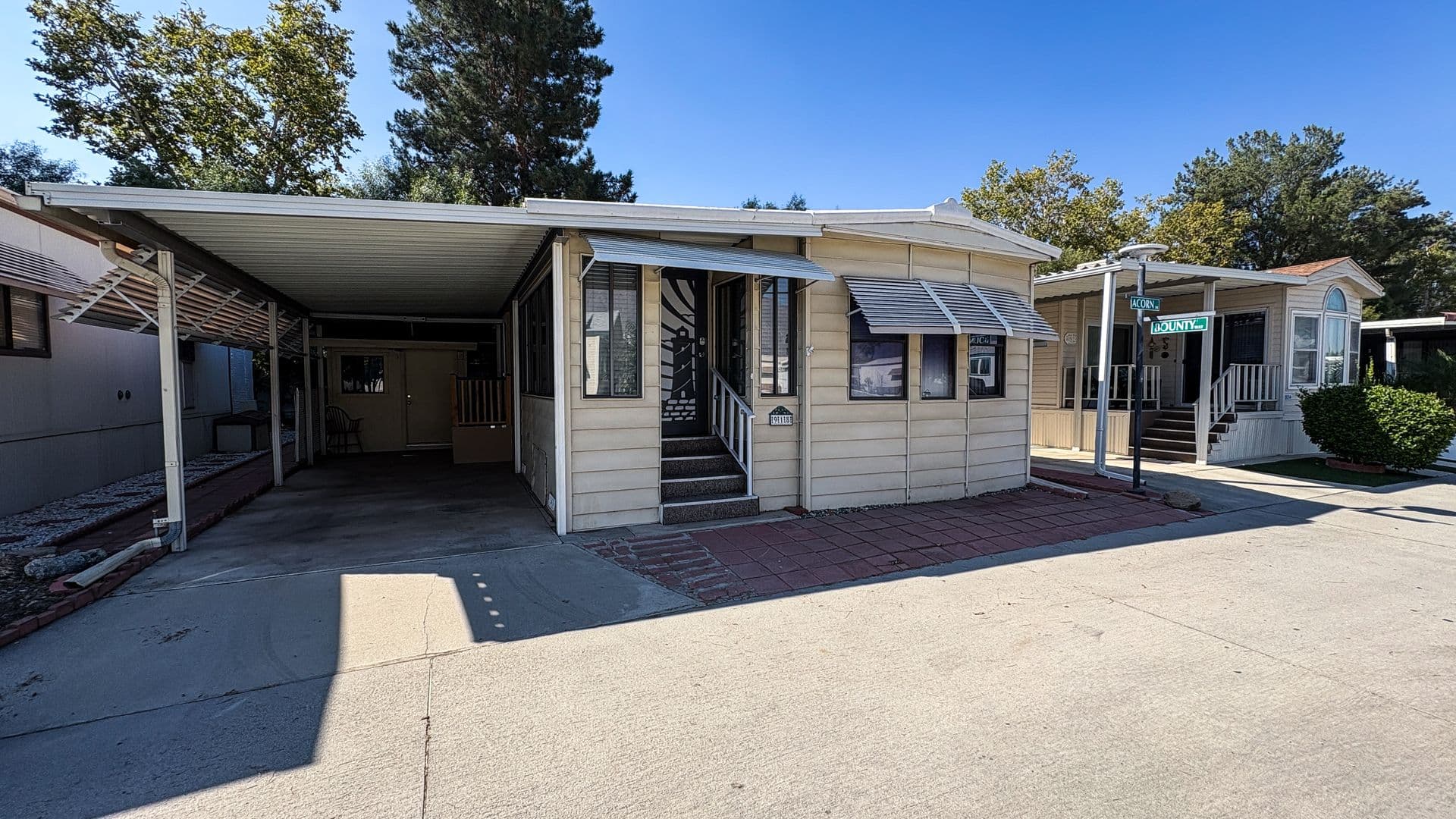 San Jacinto Apartment: 918 Acorn Dr