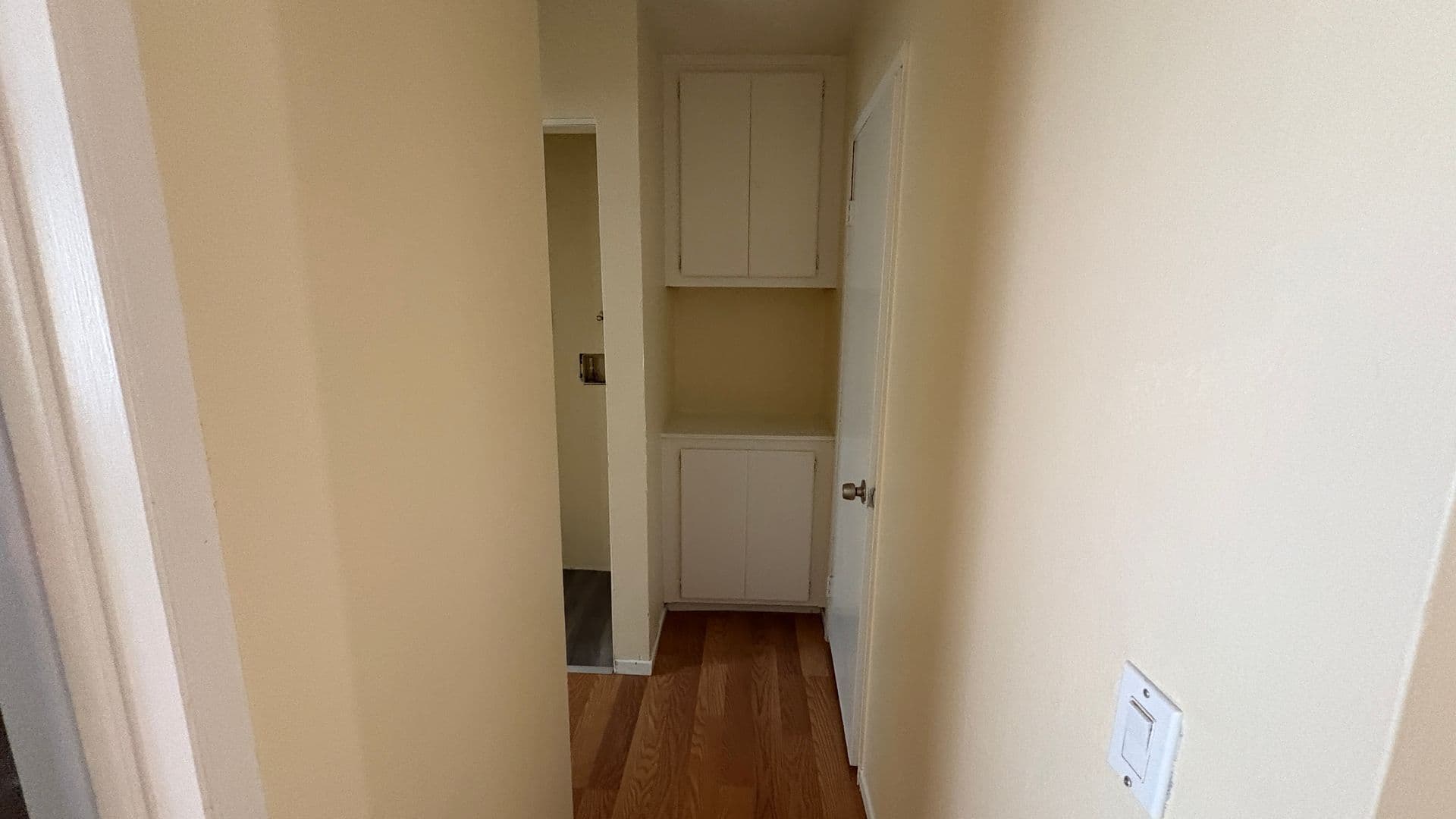 San Bernardino House: 1025 N Tippecanoe #218 G