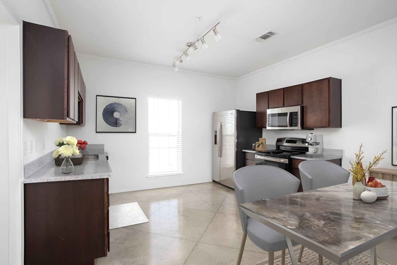 Amarillo Apartment: 9181 Town Square Blvd