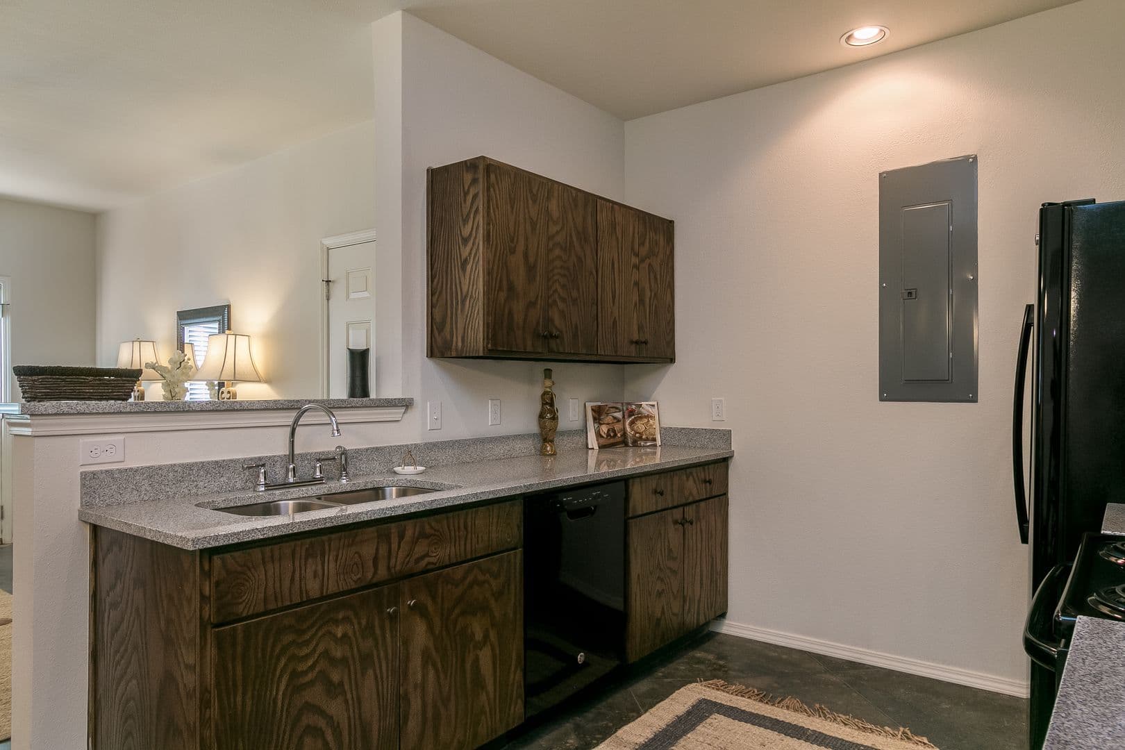 Amarillo Apartment: 7628 Soncy Rd