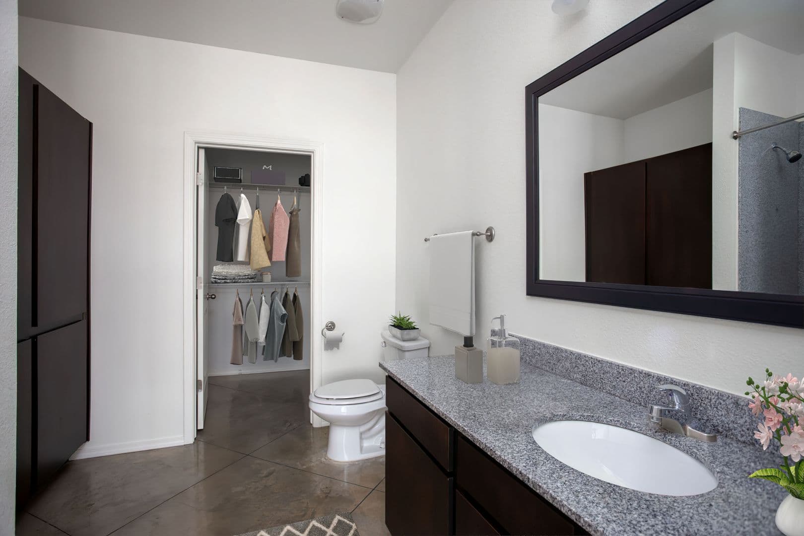 Amarillo Apartment: 9181 Town Square Blvd