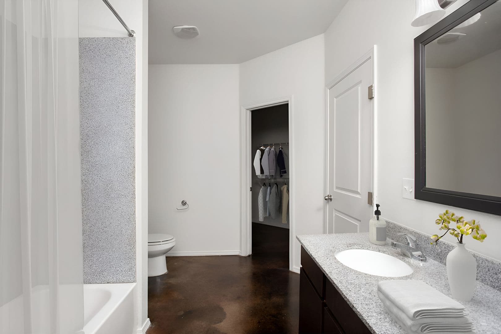 Amarillo Apartment: 9181 Town Square Blvd