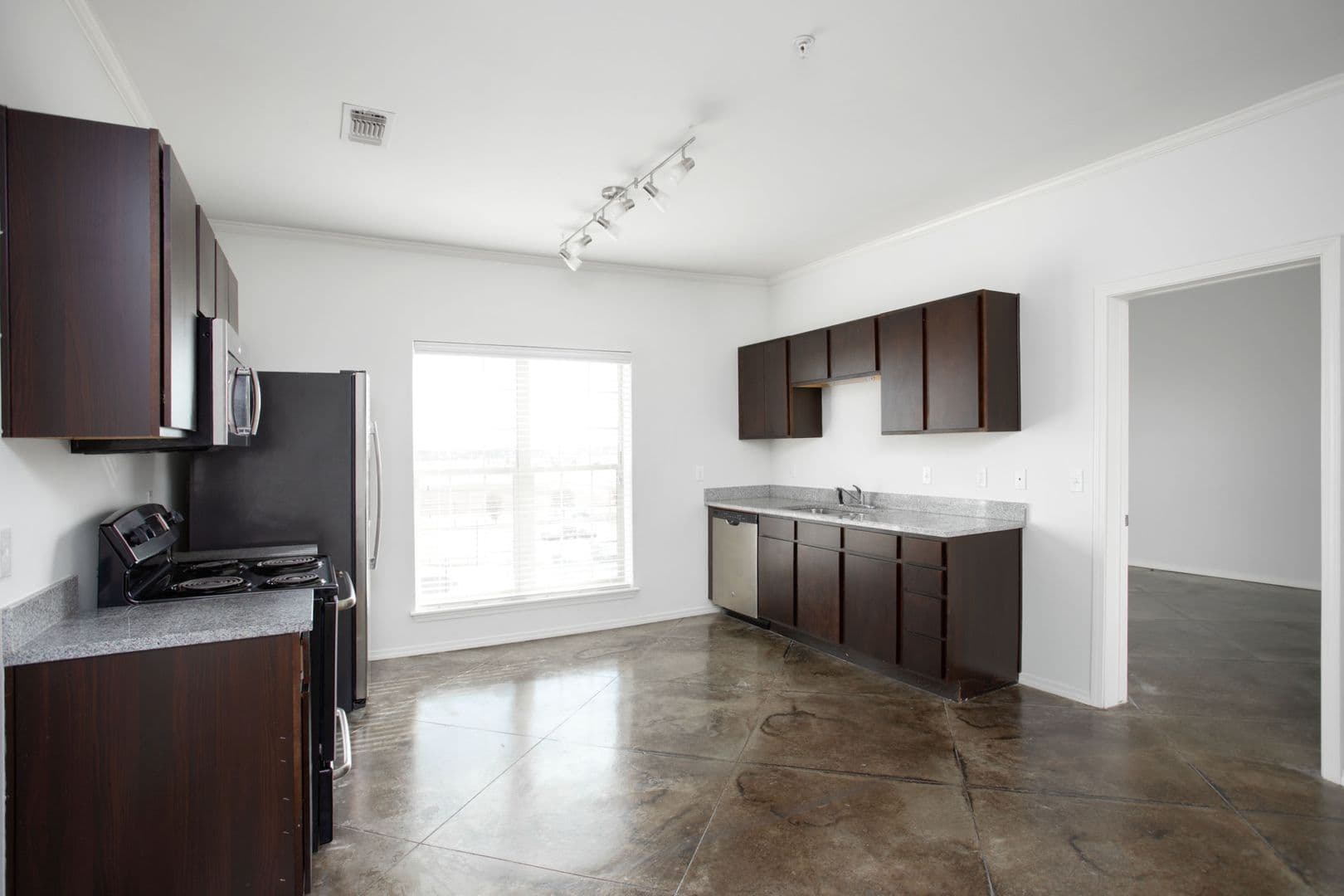 Amarillo Apartment: 9181 Town Square Blvd