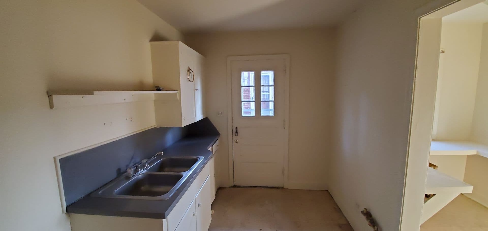 Greensboro House: 2510 Spring Garden St
