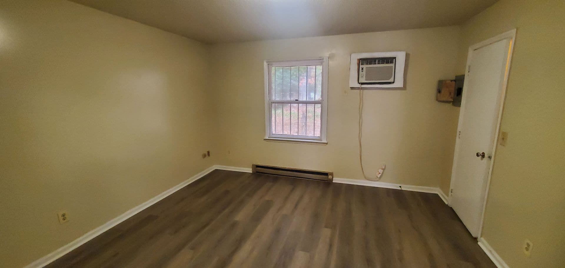 Greensboro Apartment: 201 E Meadowview Road