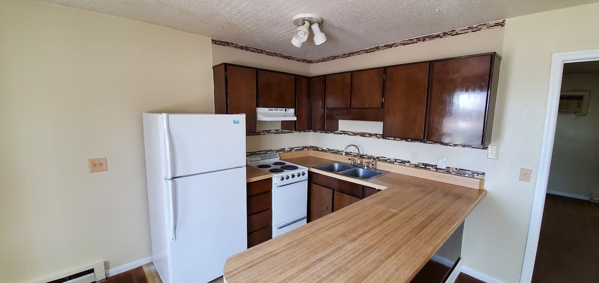Greensboro Apartment: 201 E Meadowview Road