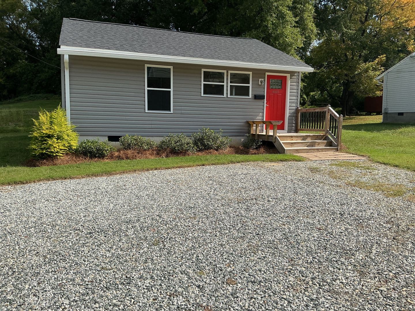 Greensboro House: 605 Granite Street
