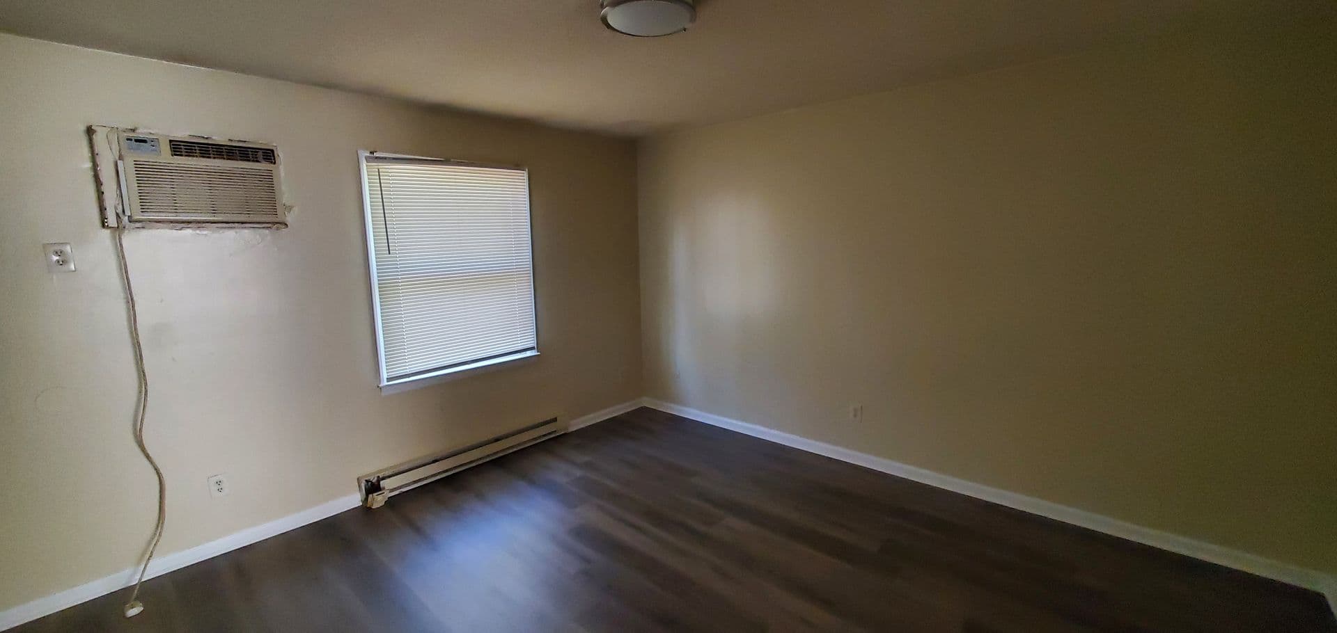 Greensboro Apartment: 201 E Meadowview Road