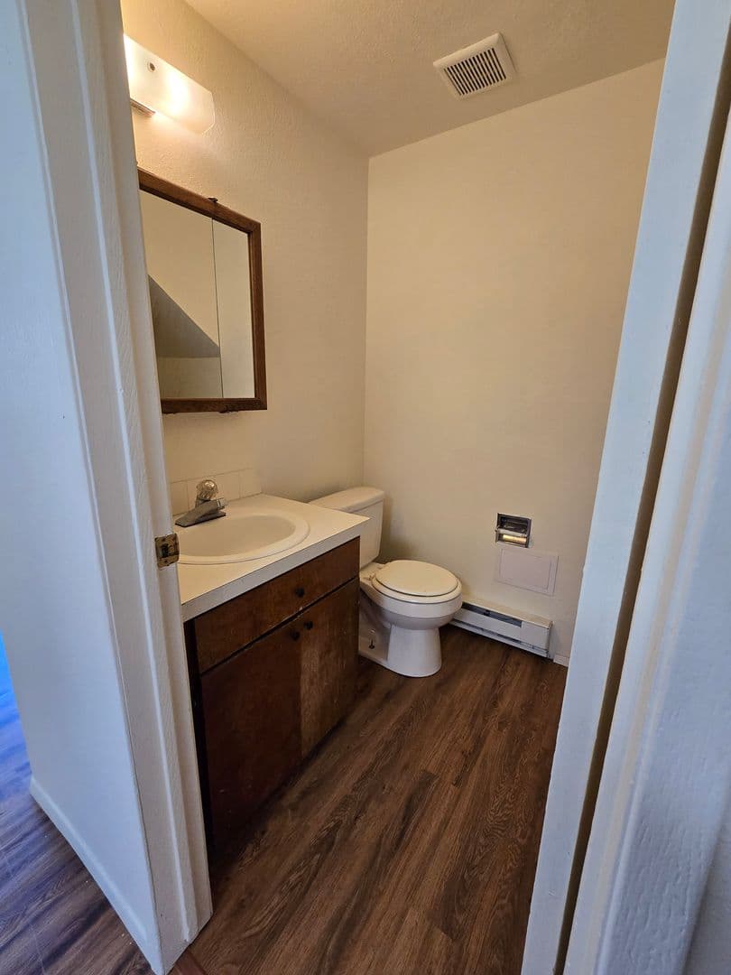 Spokane Multiplex: 5320 - 5322 N. Nevada St.