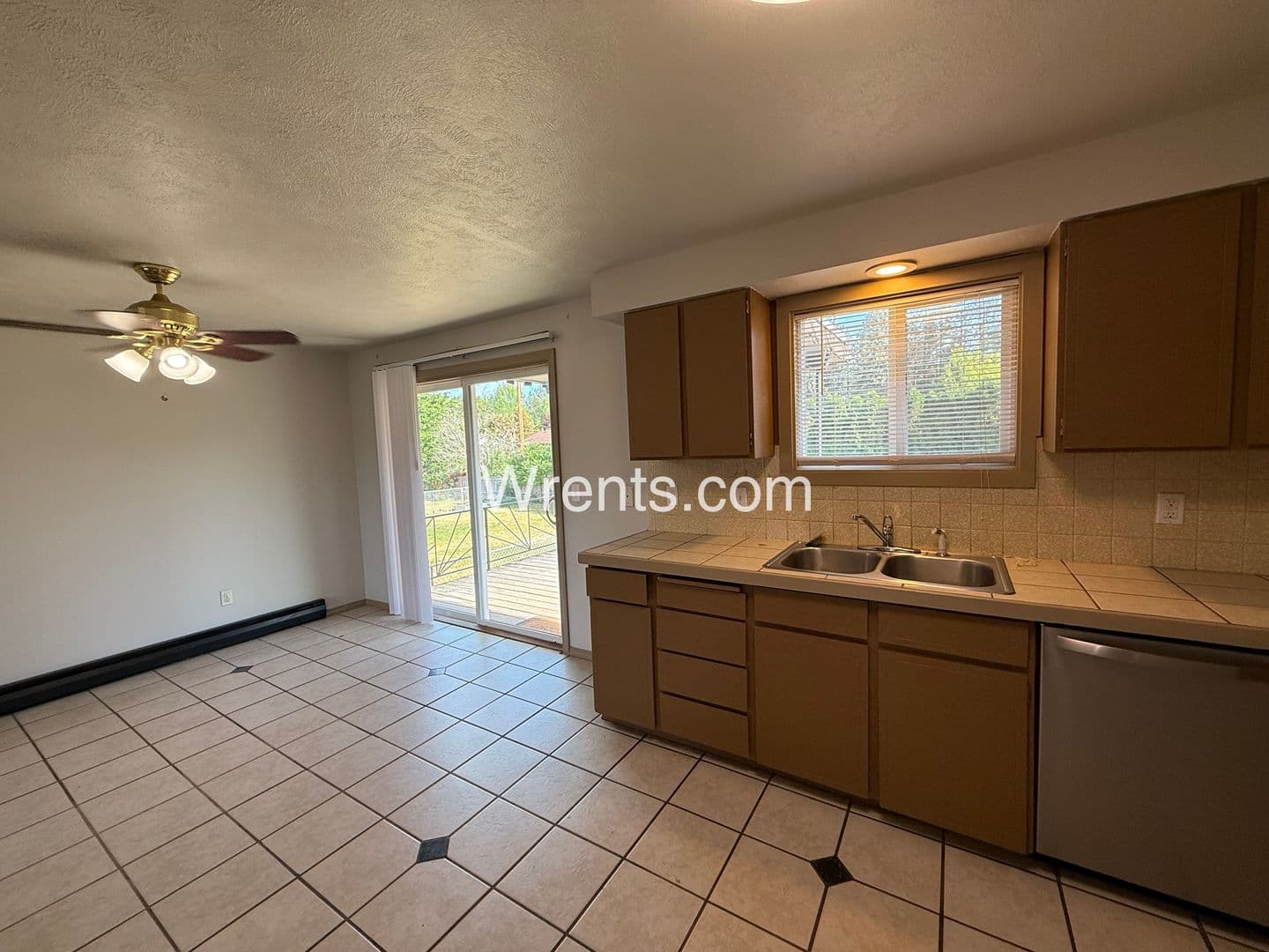 Spokane Valley Apartment: 11005-11007 E 32nd Ave