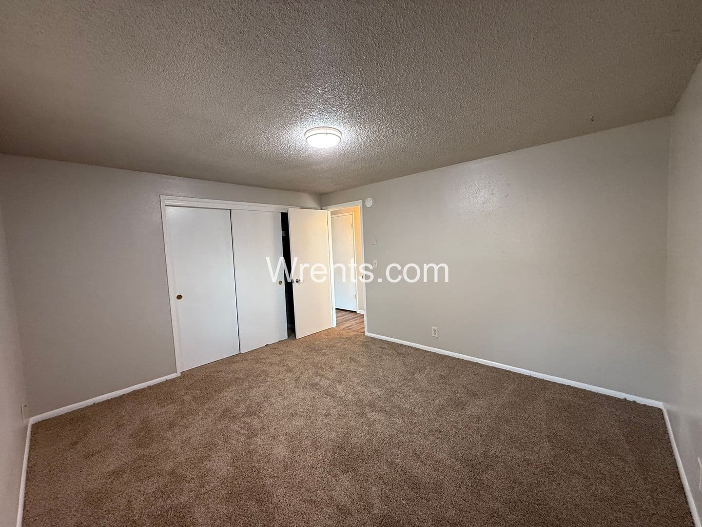 Spokane Apartment: 2318-2320 E Dalke Ave