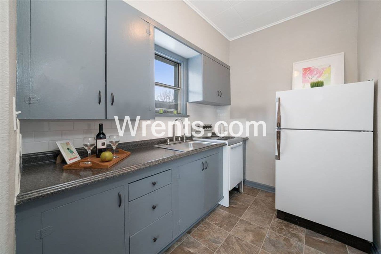 Spokane Apartment: 1712  E. Sanson
