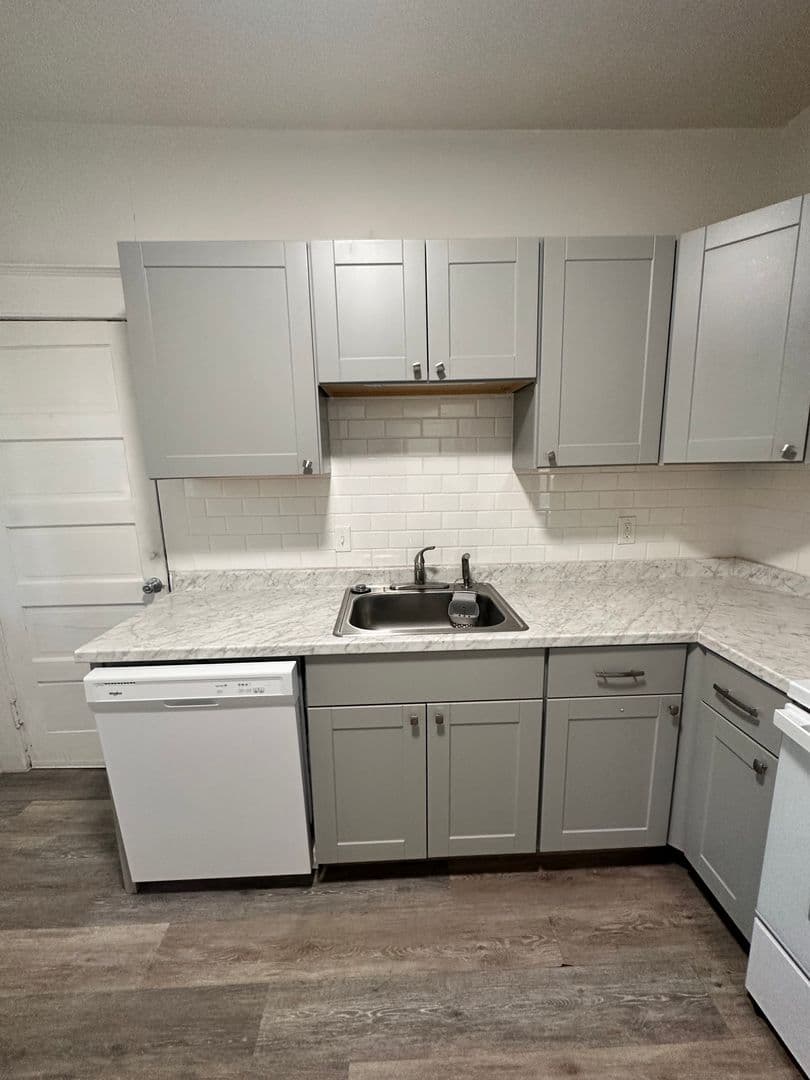 Spokane House: 1703 E 9th Ave