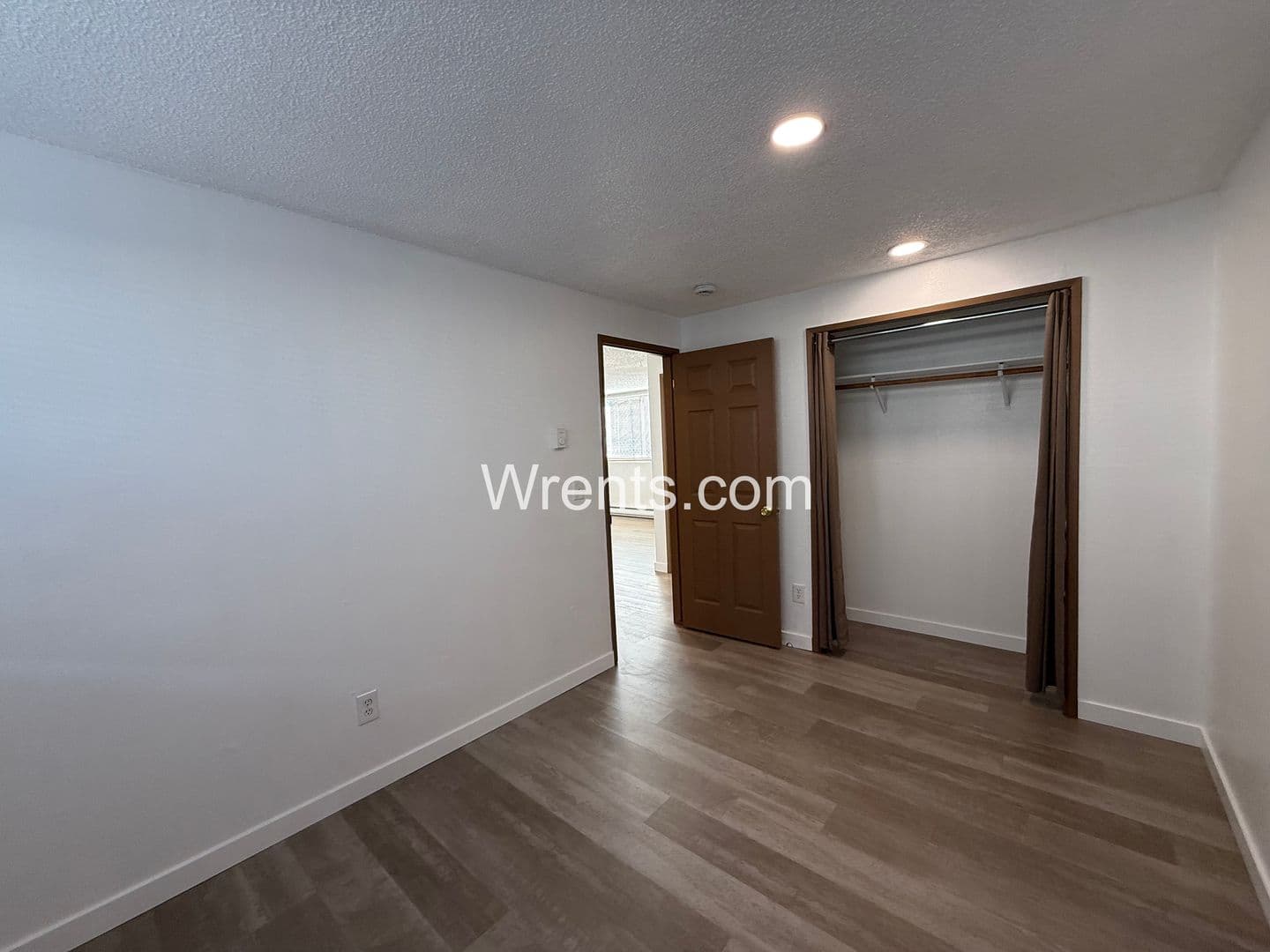 Spokane Apartment: 318 E Baldwin - # 4