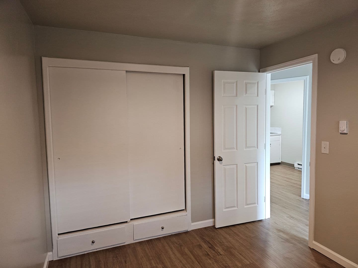 Cheney Apartment: 306-310 N 11th St
