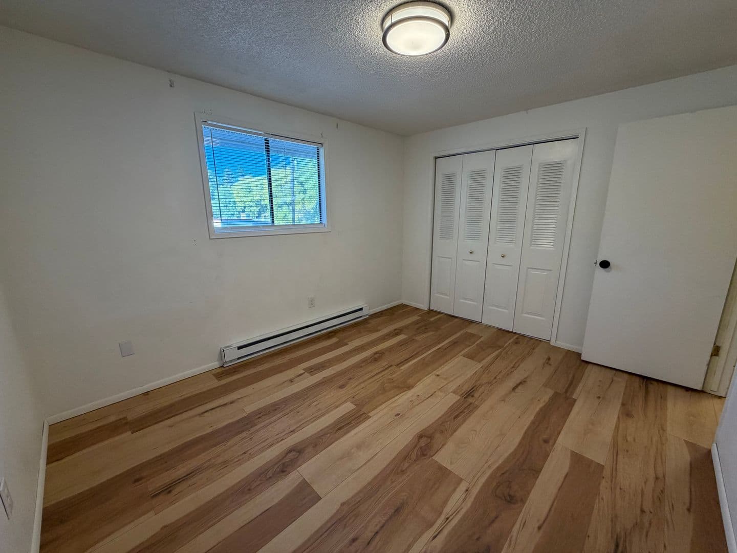Spokane Apartment: 9920-9922 N Whitworth