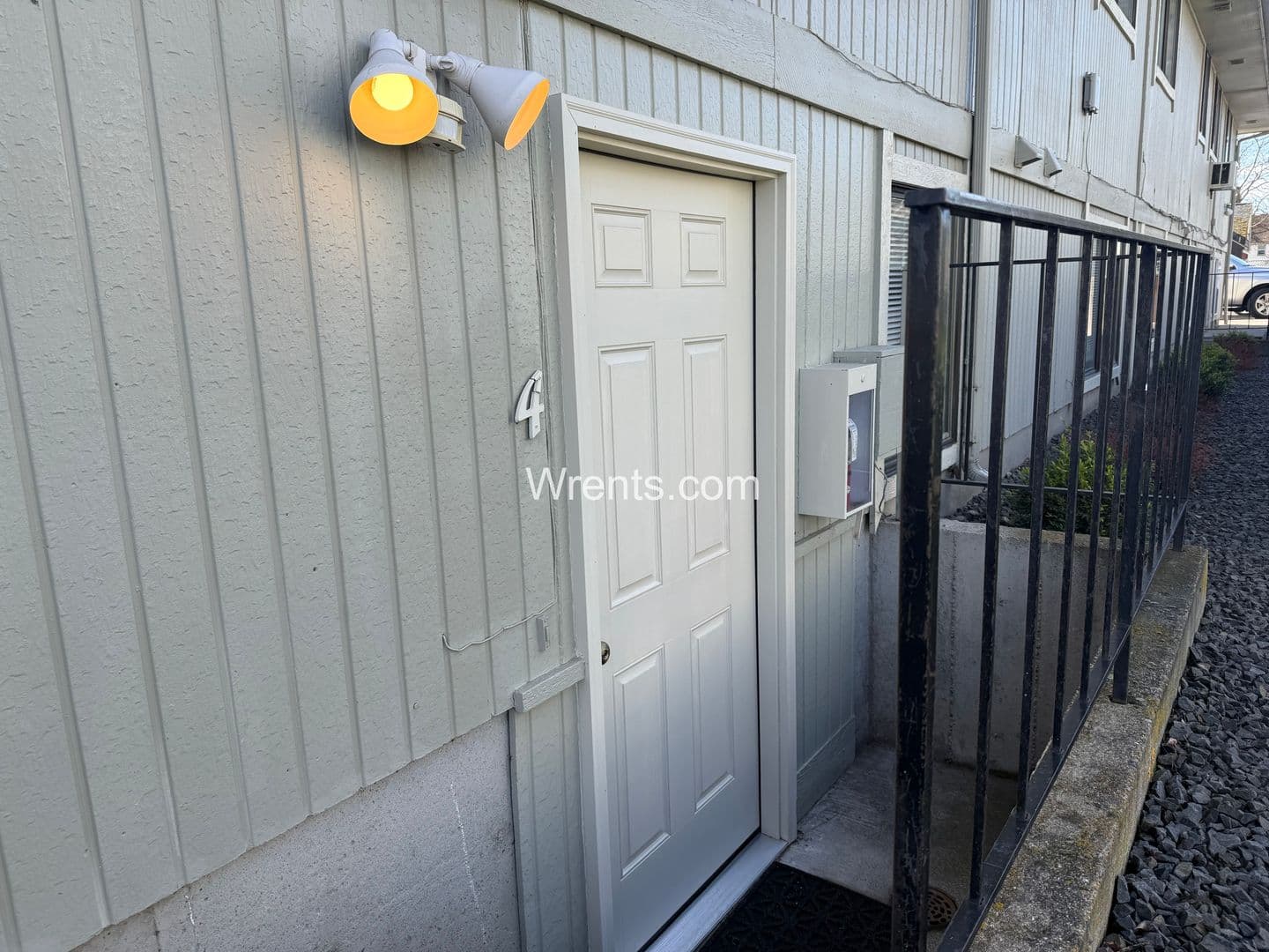 Spokane Apartment: 318 E Baldwin - # 4