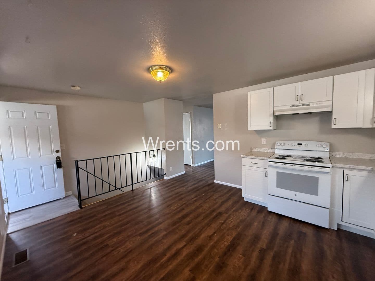 Spokane Apartment: 2318-2320 E Dalke Ave