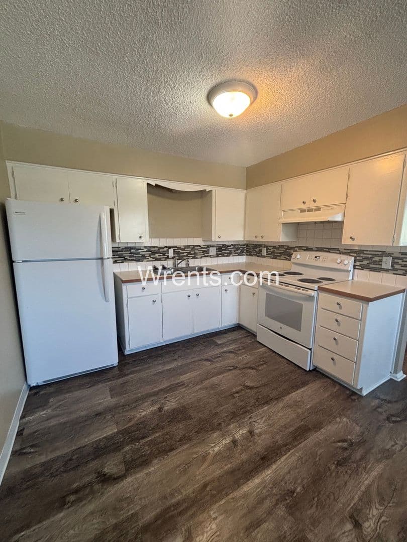 Spokane Apartment: 2106 W. 1st Ave - #302