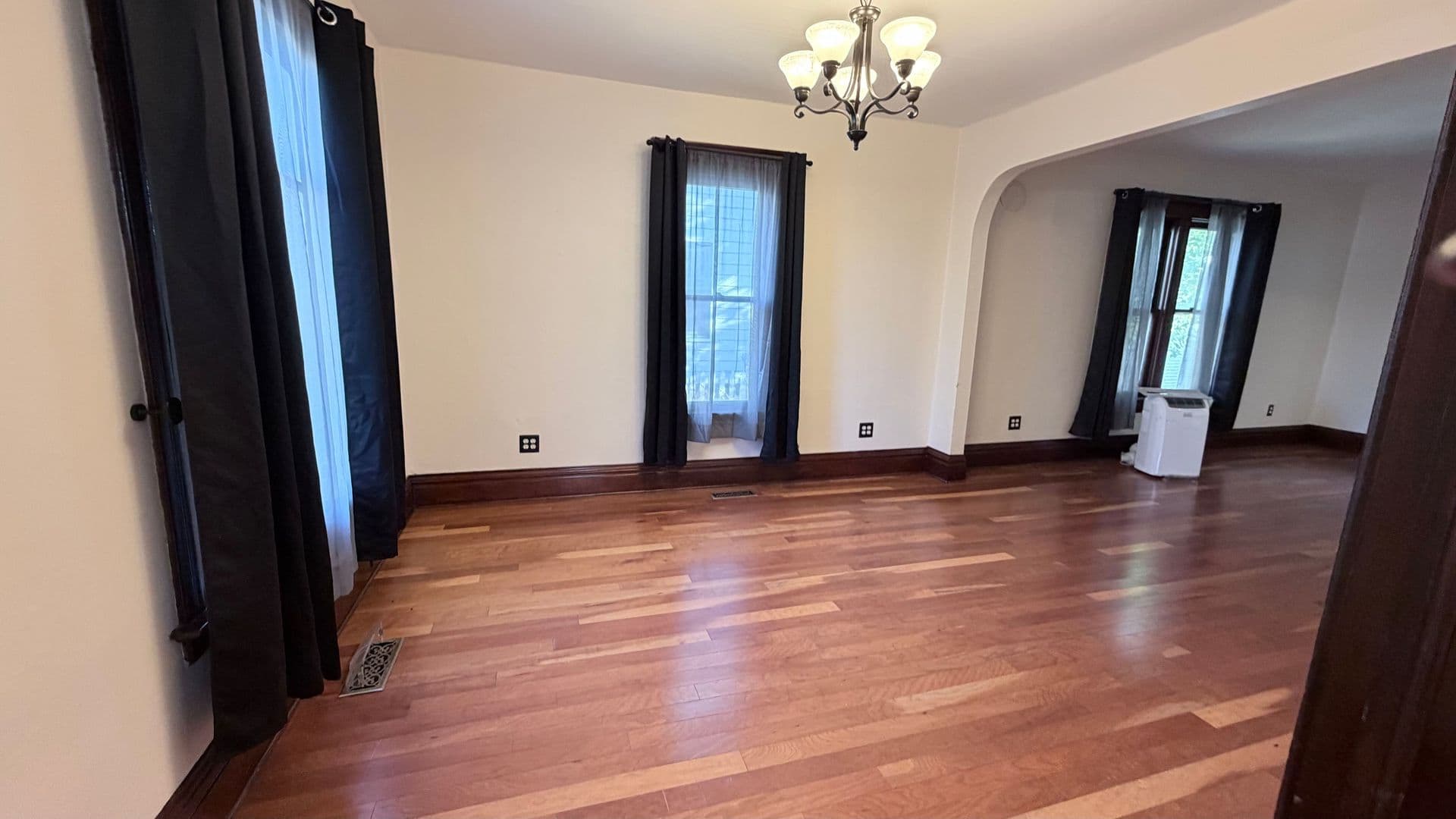 Spokane House: 2018 N Normandie