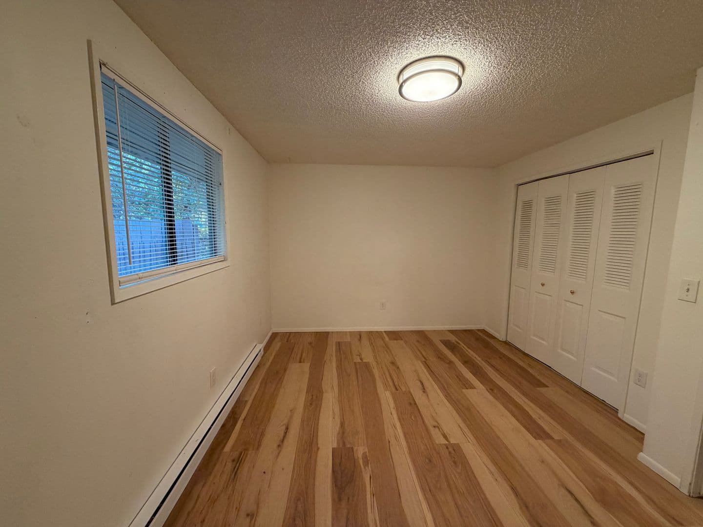 Spokane Apartment: 9920-9922 N Whitworth