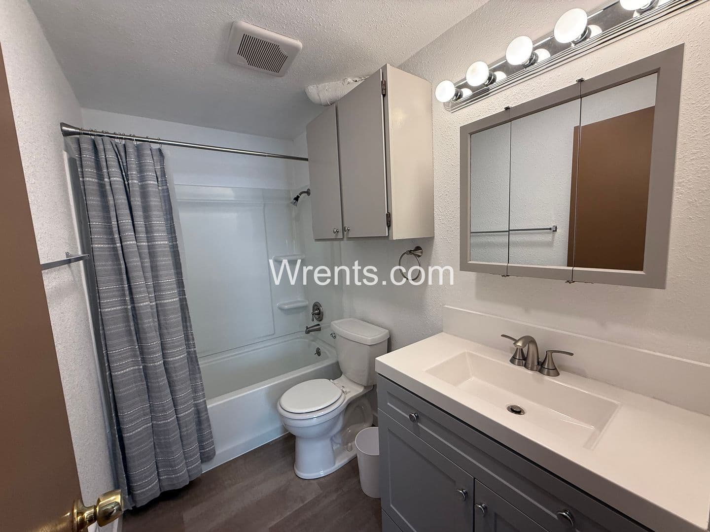 Spokane Apartment: 318 E Baldwin - # 4