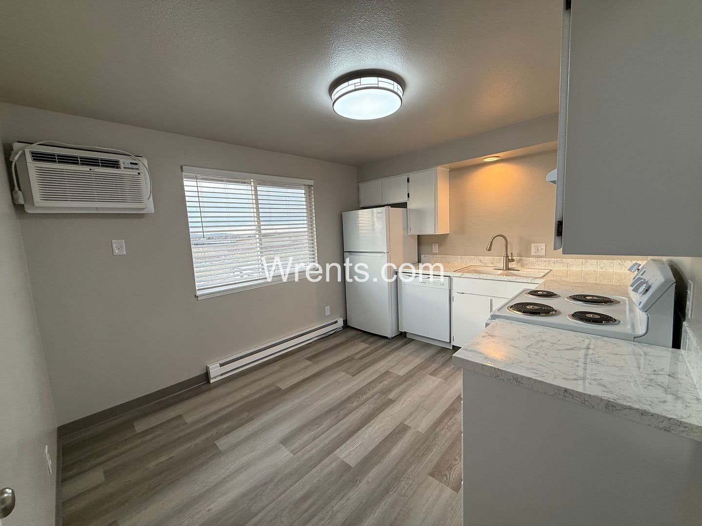 Airway Heights Apartment: 1428 S Lundstrom St