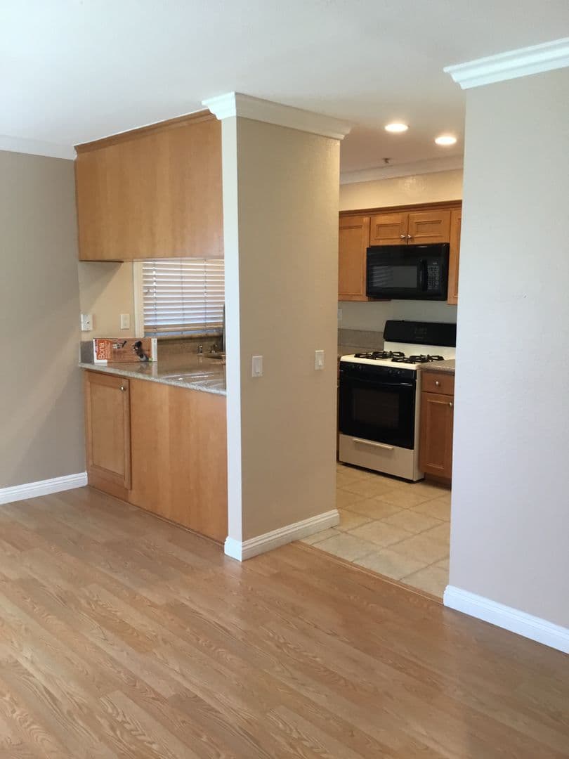 Brea Apartment: 272 South Poplar Ave.