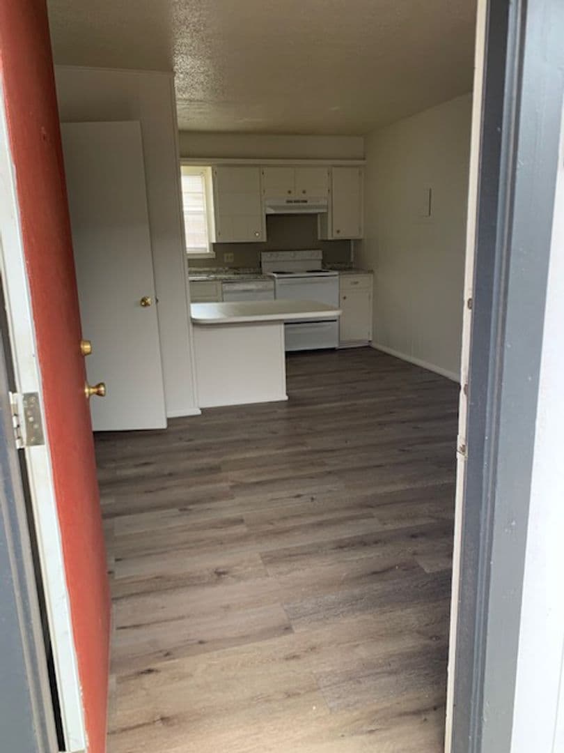 LUBBOCK Apartment: 1609 AVE R