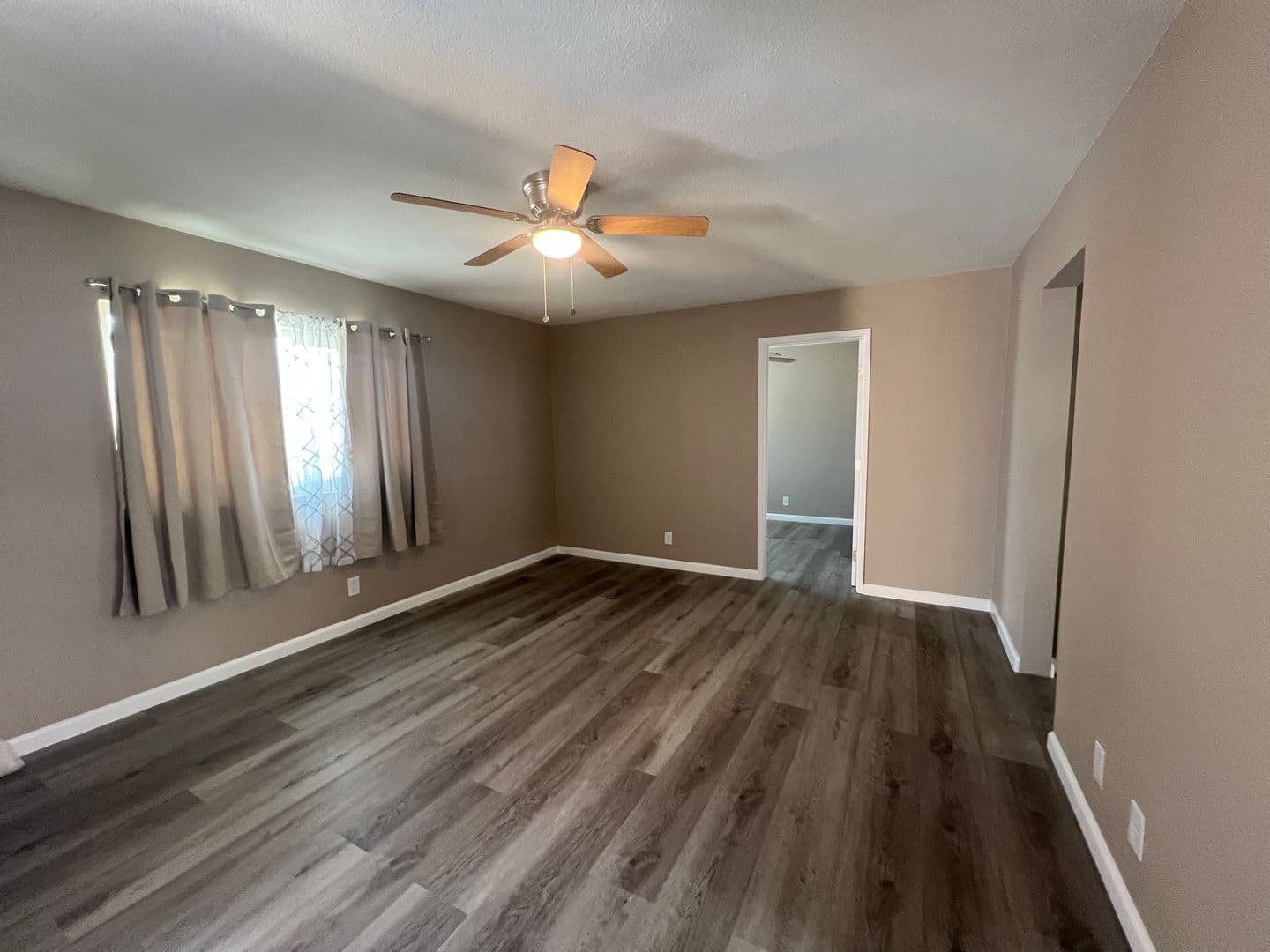 South El Monte Apartment: 10720-26 Klingerman St.