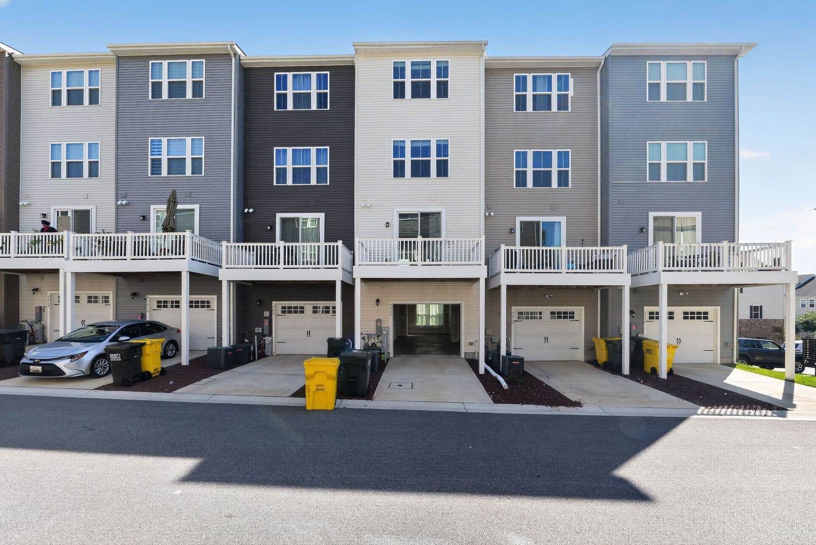 Elkridge House: 7023 Mahant Way