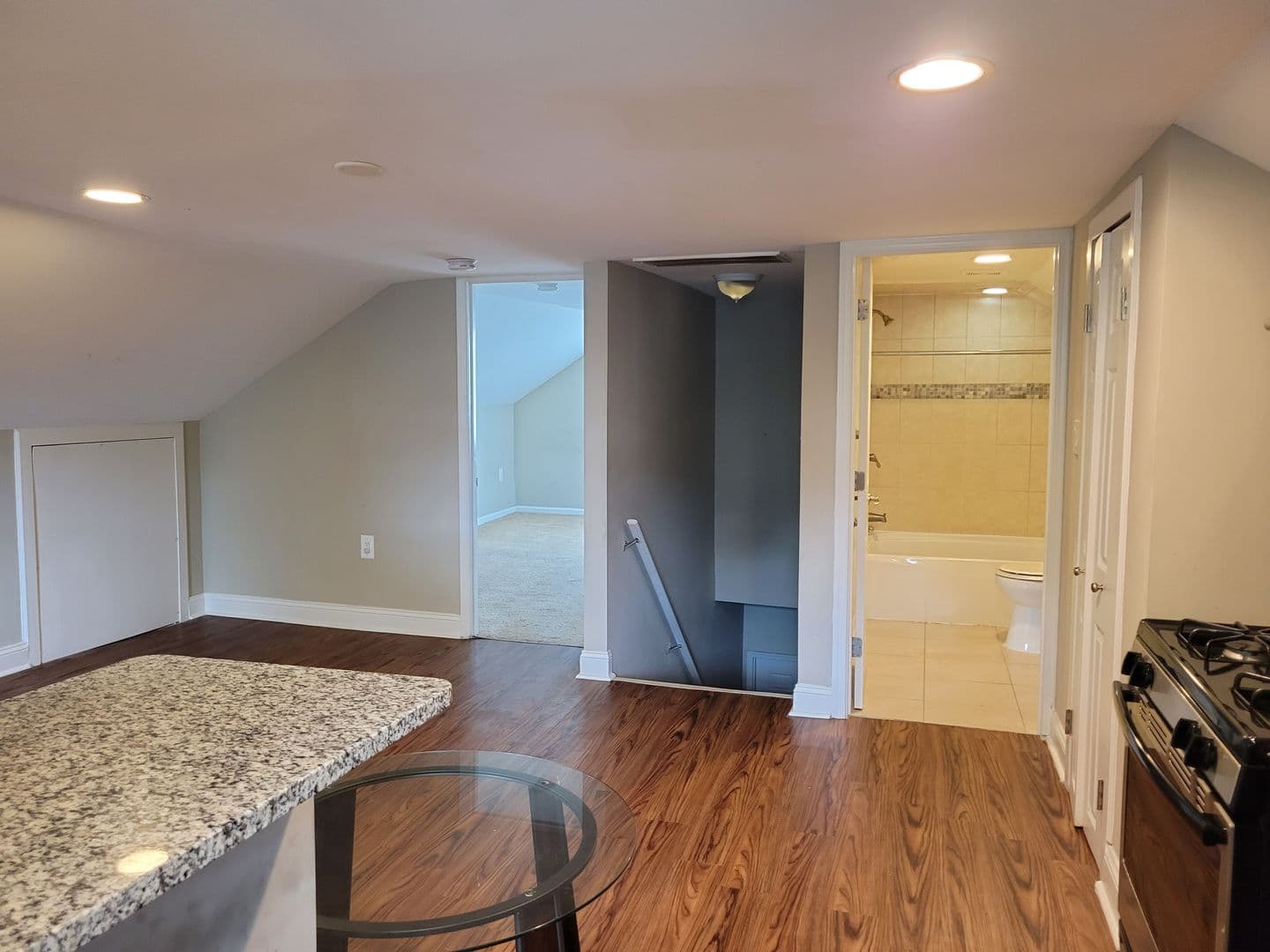 Baltimore Apartment: 5509 Gwynn Oak Ave