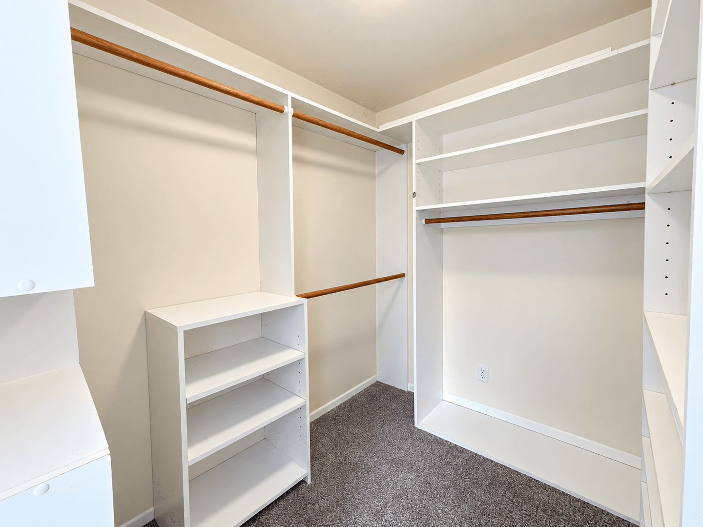 Glendora House: 719 E. Bennett Avenue
