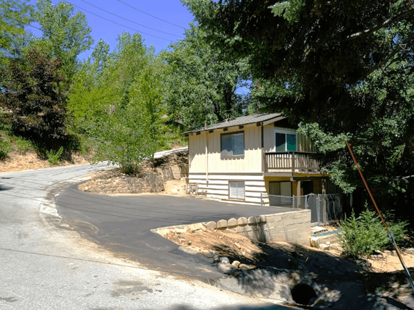 Running Springs House: 2367 Deep Creek Dr