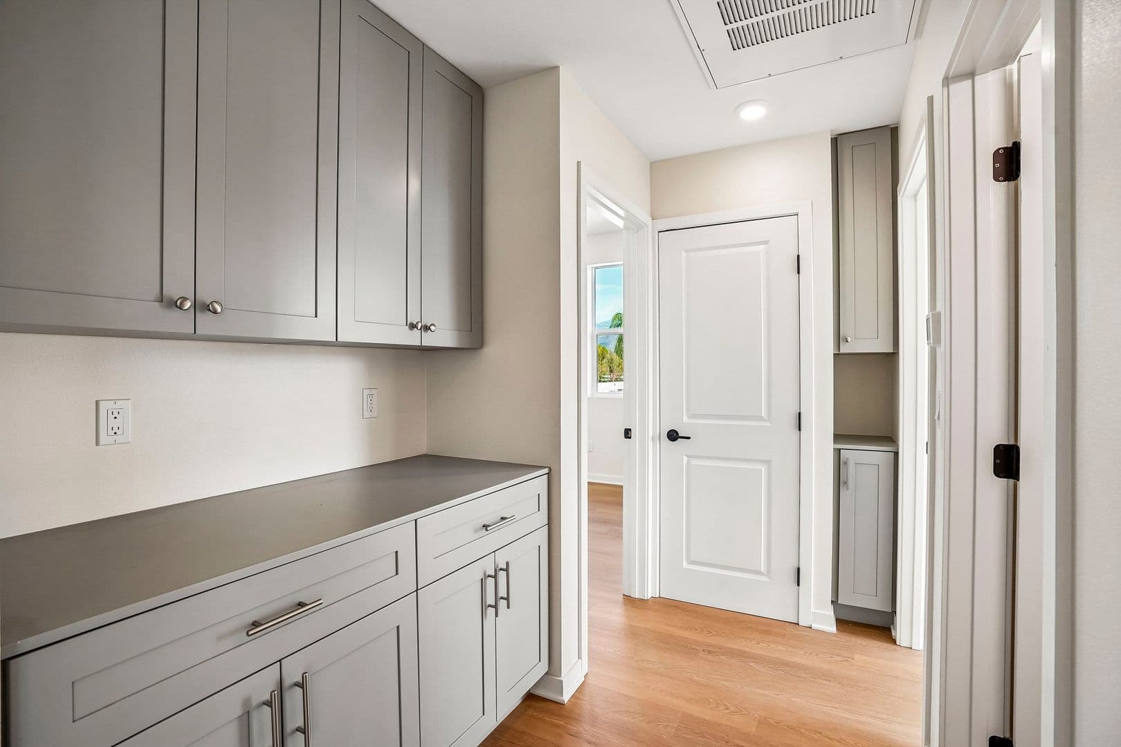 Covina Apartment: 1201-1205 W Badillo St.