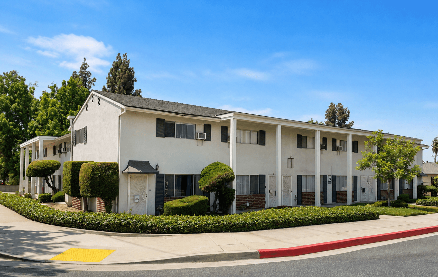 Covina Apartment: 474 E Cypress St.