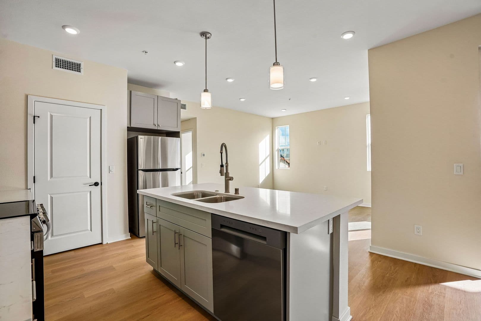 Covina Apartment: 1201-1205 W Badillo St.