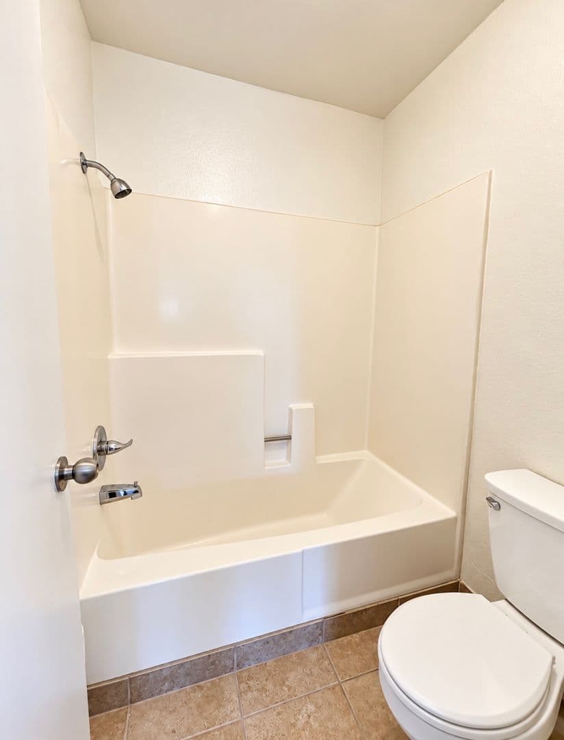 Ontario Apartment: 1198-1200 S San Antonio Ave